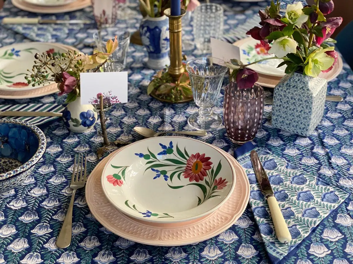 dresser une table de printemps