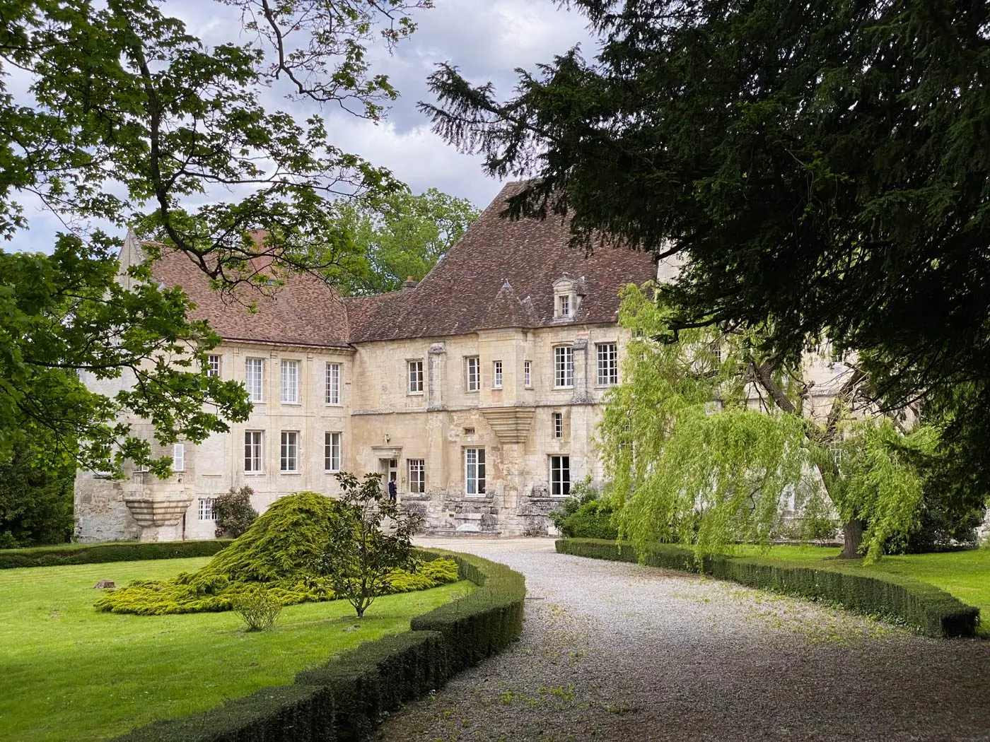 patrimoine français abbaye royale du moncel-01