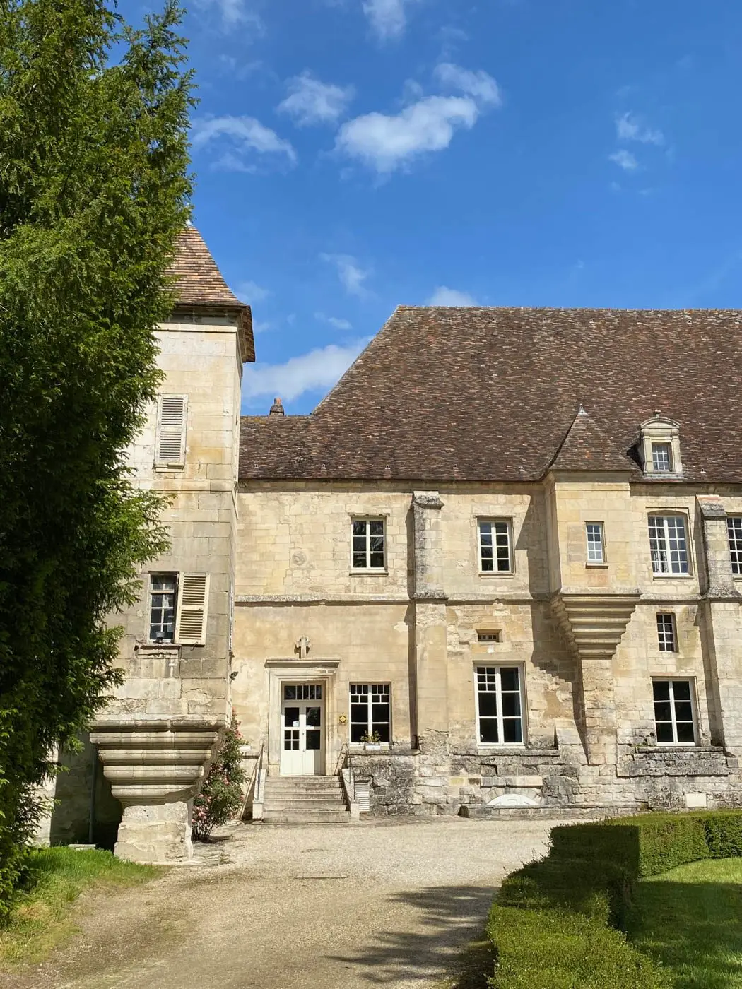 patrimoine français abbaye royale du moncel-36