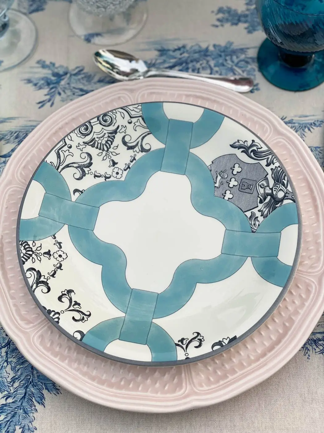 table estivale toile de jouy roses dior-16