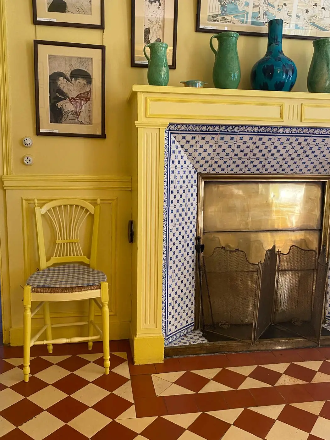 Maison de Claude Monet à Giverny dining room