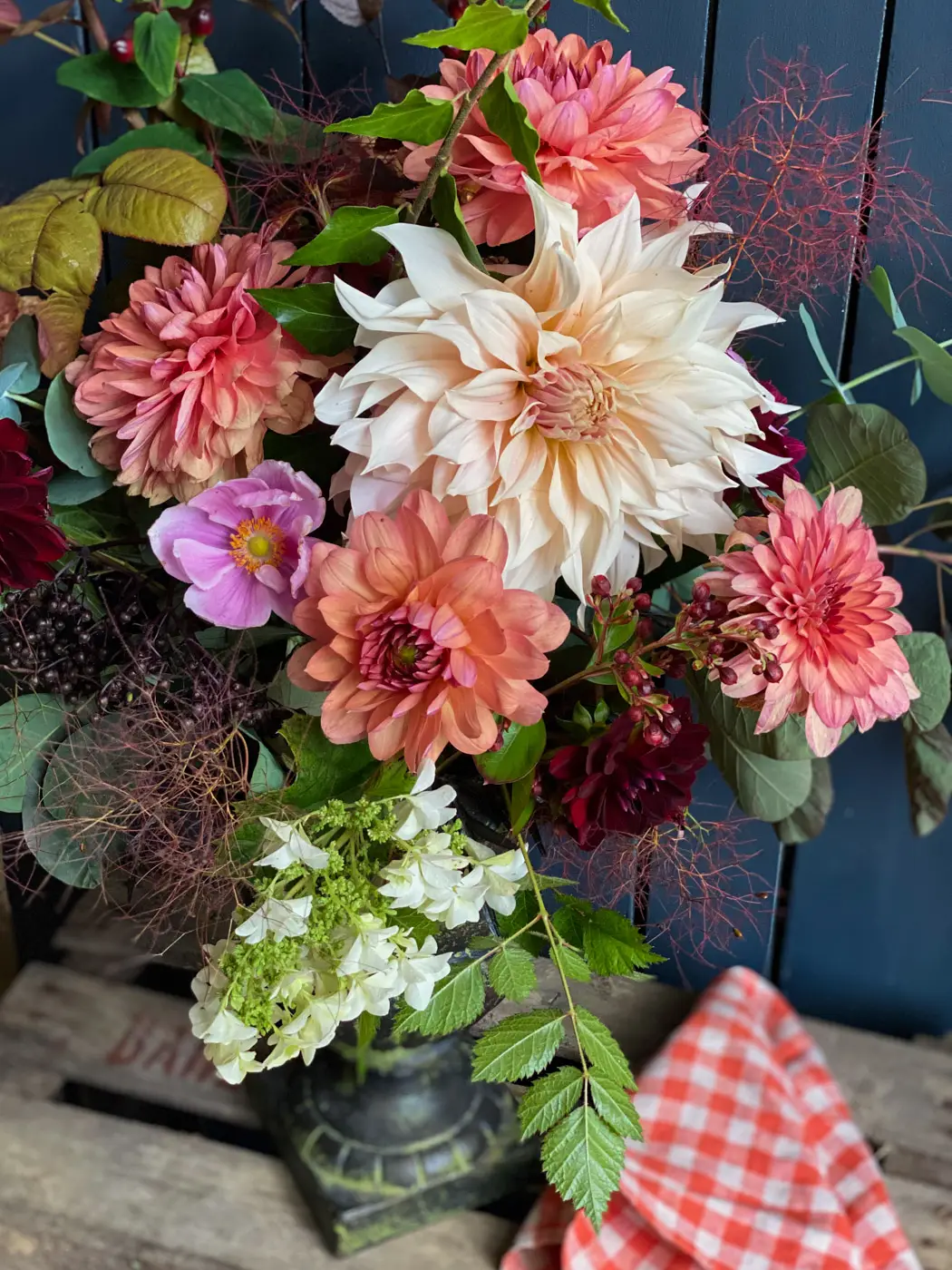 art floral bouquet dahlias automne medicis-40
