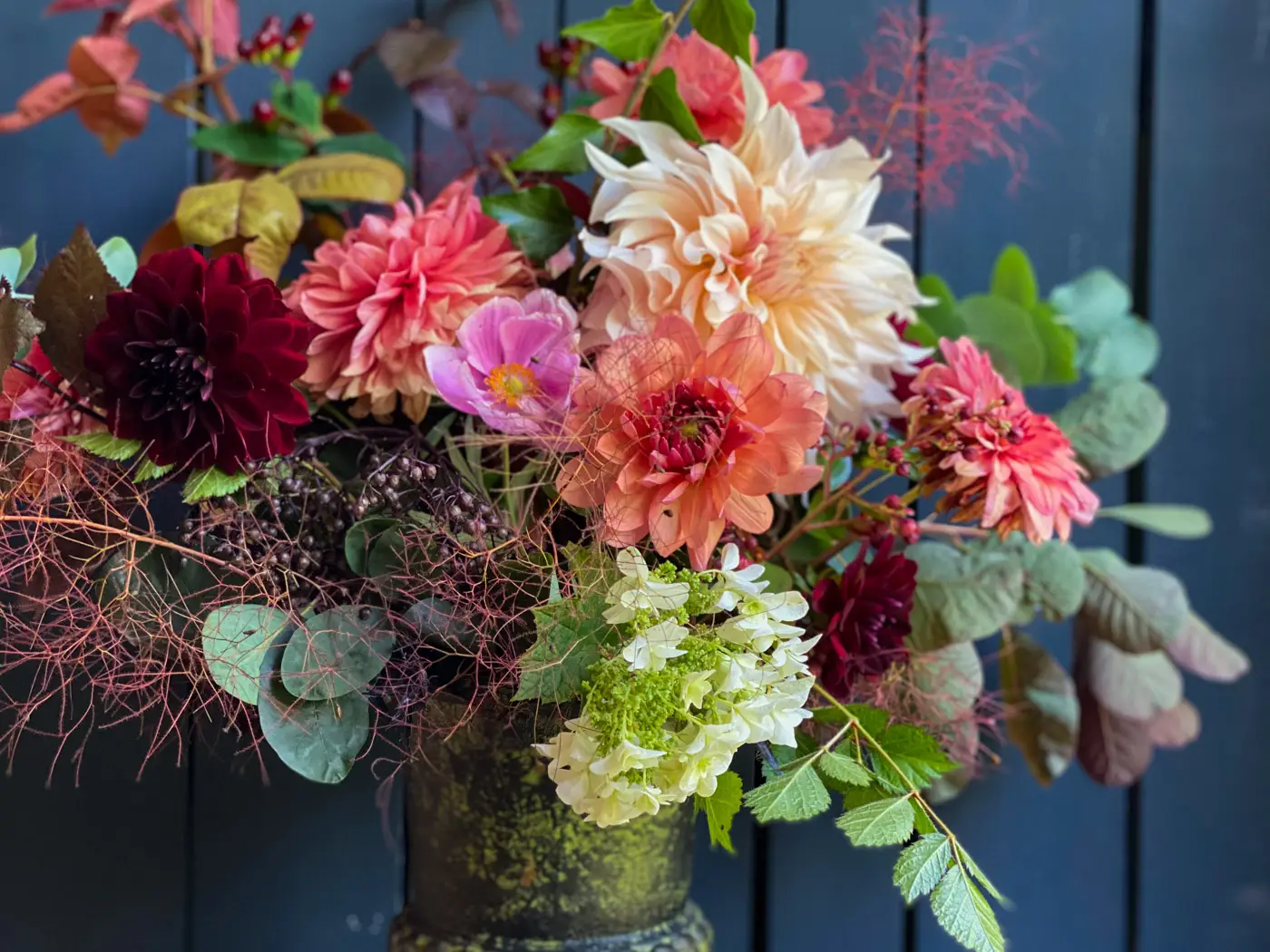 art floral bouquet automnal dahlias medicis