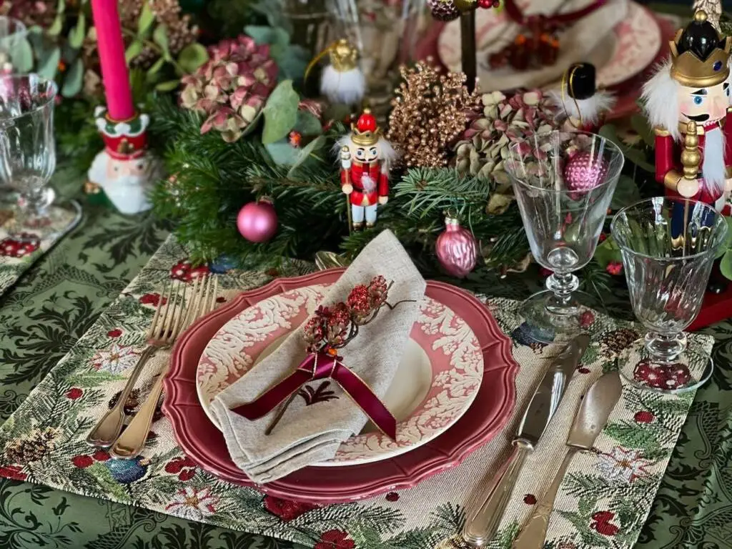 table de Noël Casse-Noisette Nutcracker Christmas tablescape-09