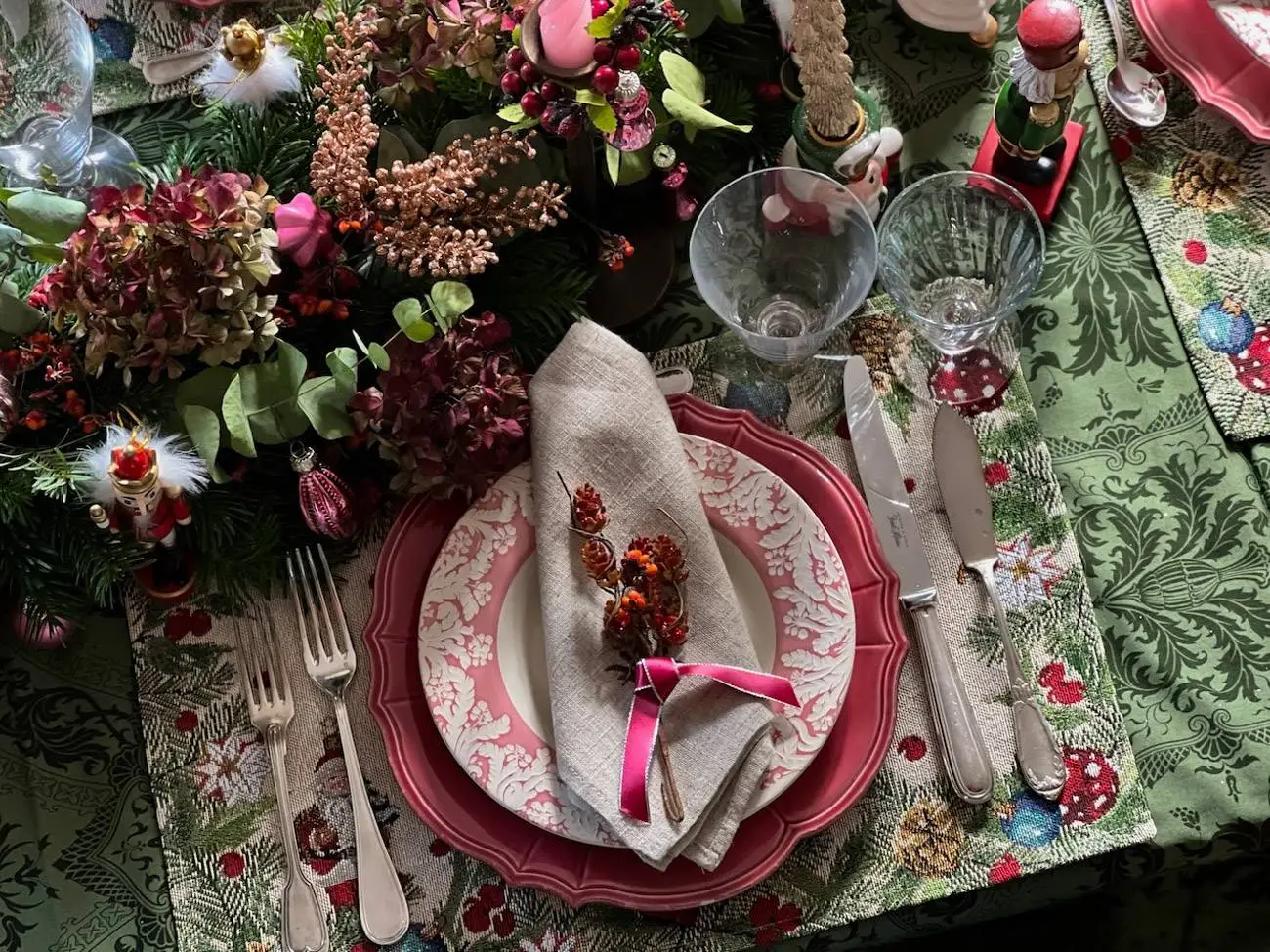 table de Noël Casse-Noisette Nutcracker Christmas tablescape-14