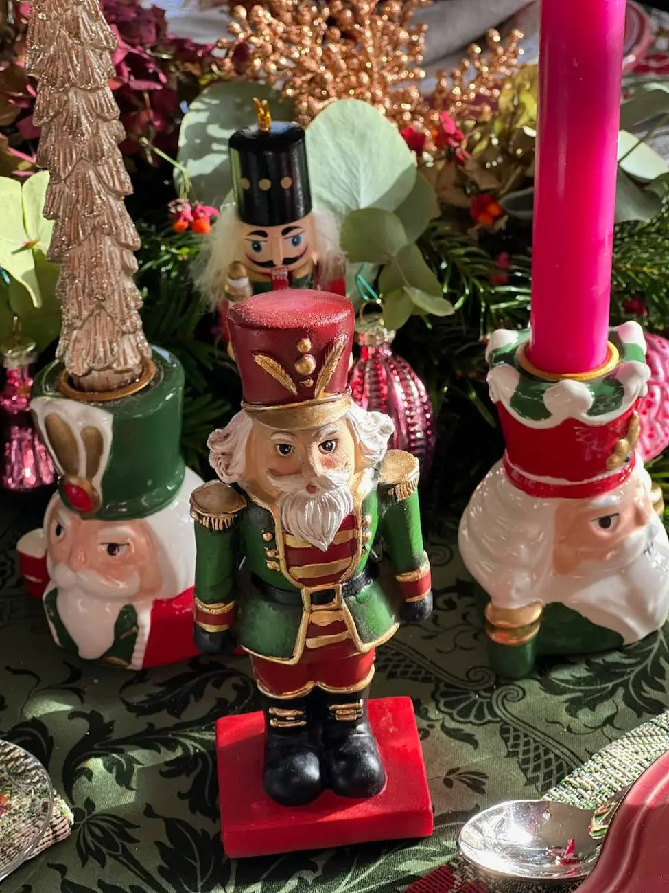 table de Noël Casse-Noisette Nutcracker Christmas tablescape-20