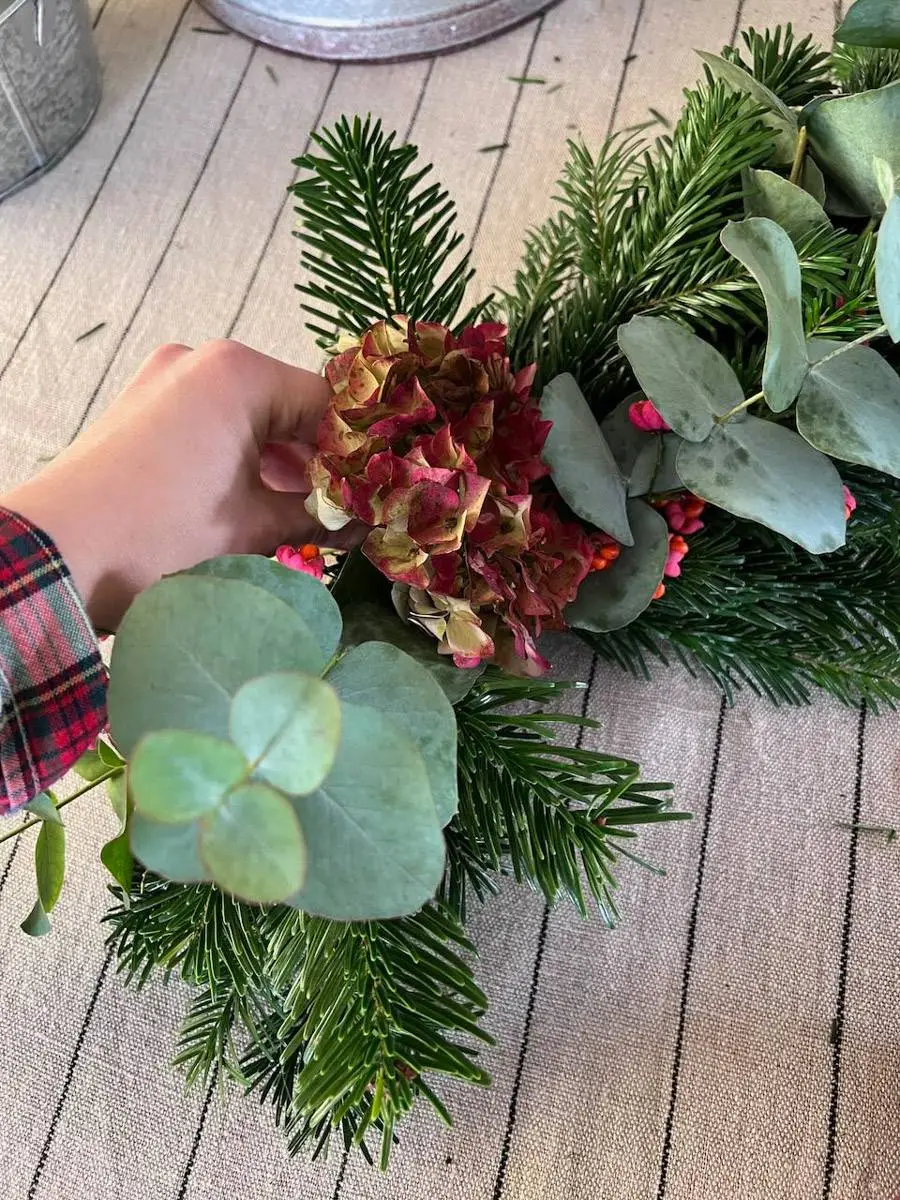 tutoriel centre de table de Noël guirlande Christmas garland centerpiece-07