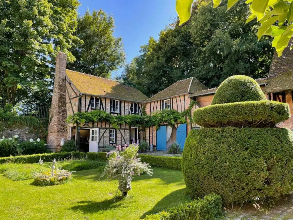 gerberoy-dejeuner-jardin-des-ifs-12