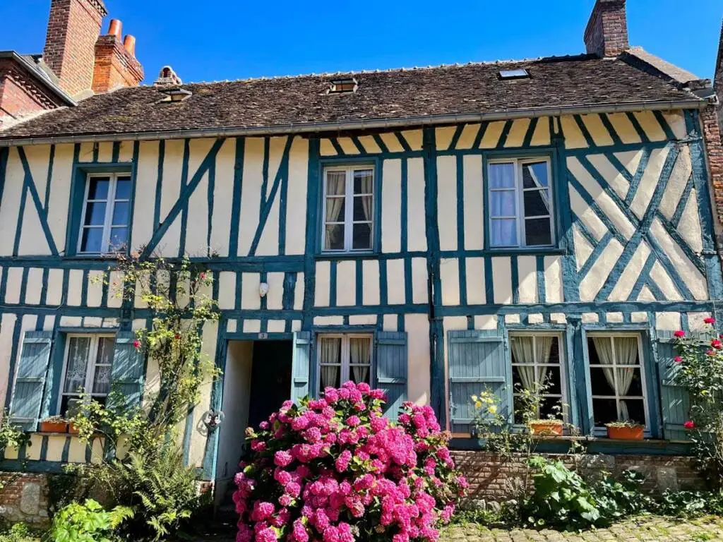 gerberoy-dejeuner-jardin-des-ifs-15