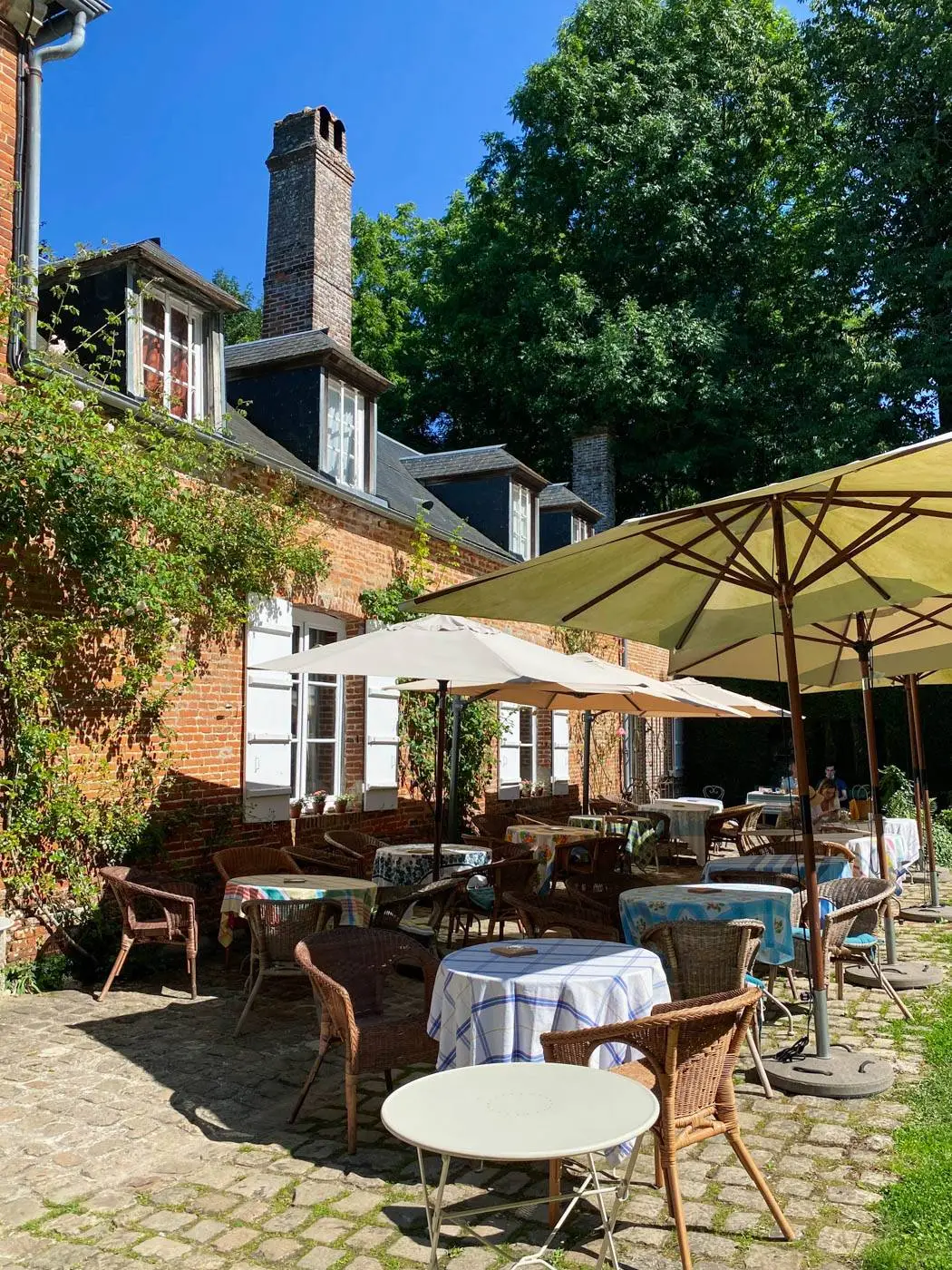 jardin des ifs gerberoy-48