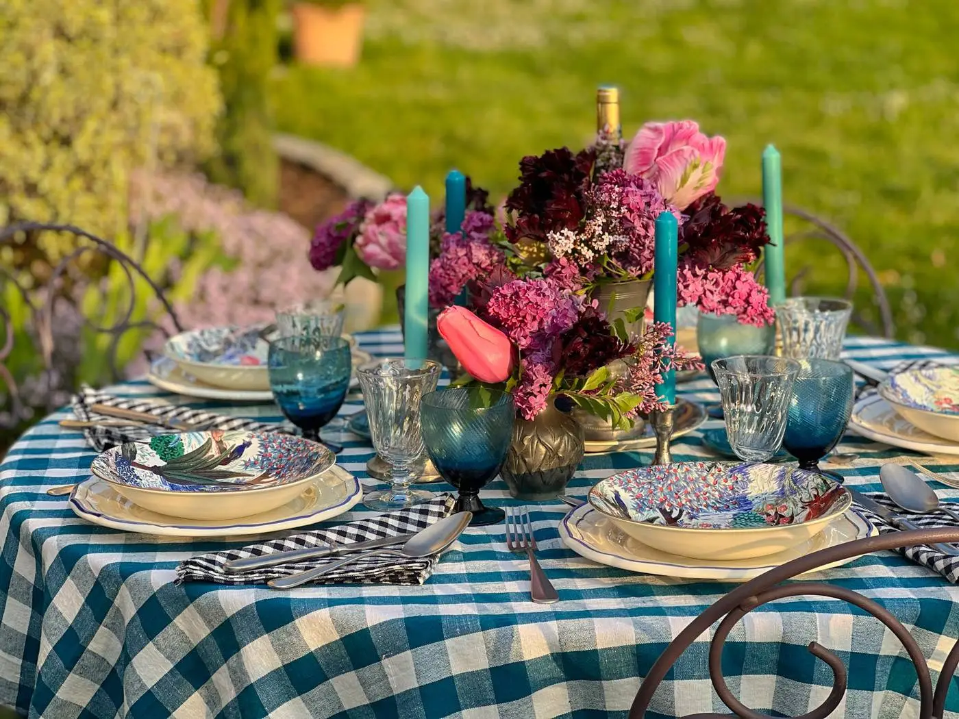 tulip tablescape table jardin du palais pierre frey-46