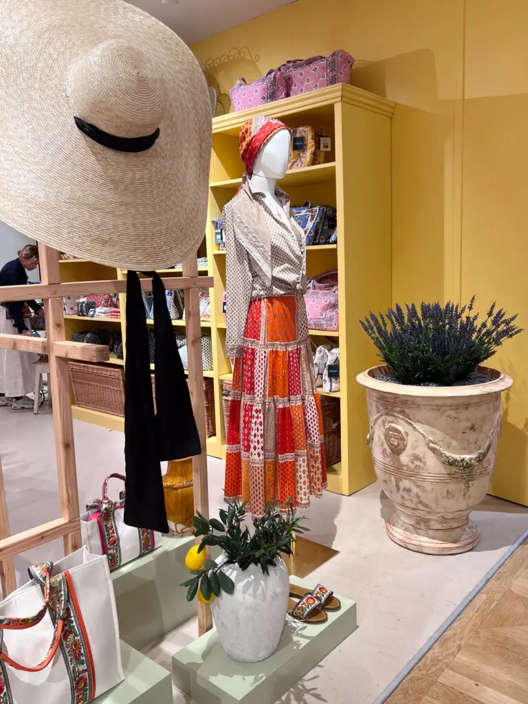 Tous Fadas expo Le Bon Marché exhibition-03