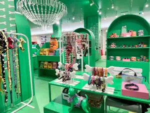 pop-up chiens Le Bon Marché-02