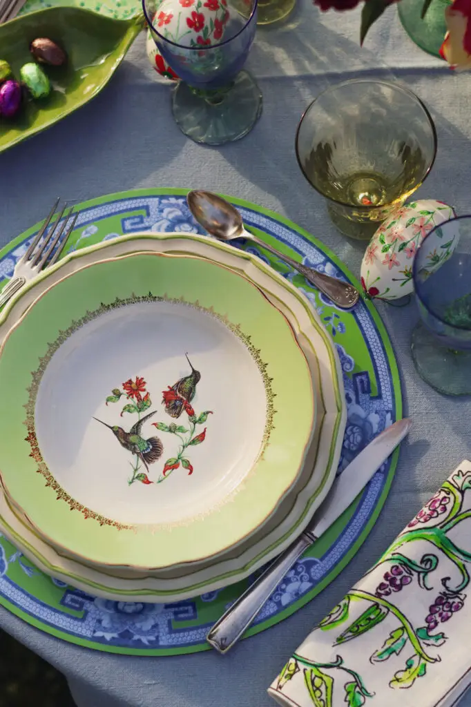 French Easter table Pâques jardin assiette