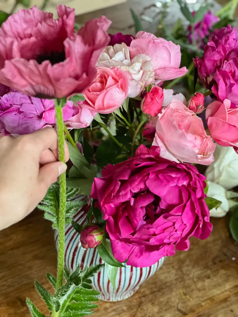 bouquet roses pivoines pavots-25