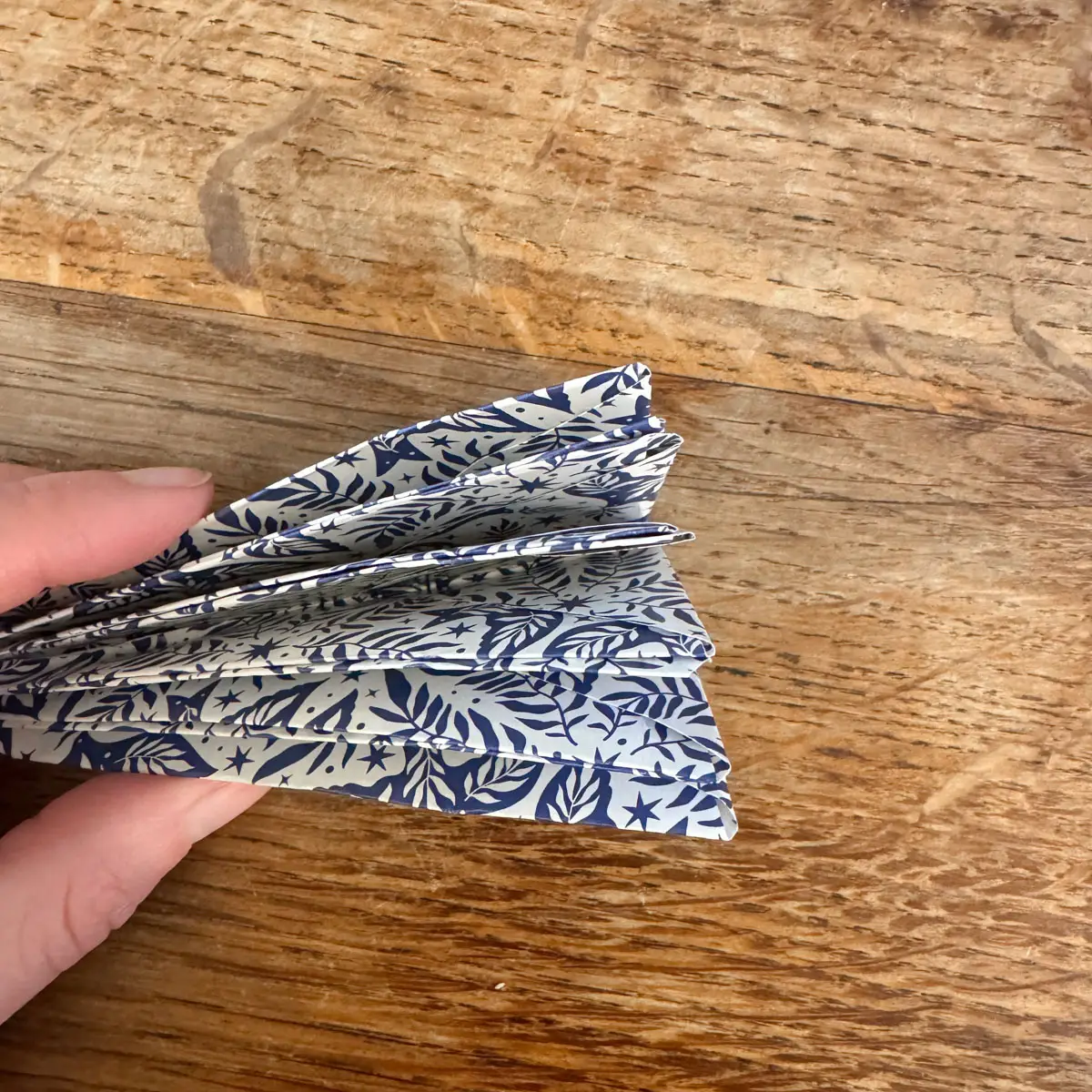 décoration Noël étoiles en papier 3D