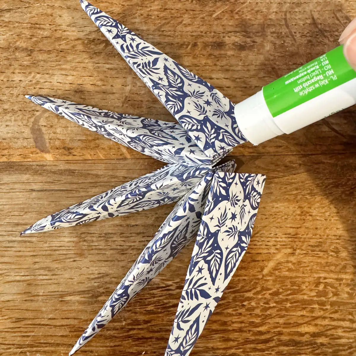 décoration Noël étoiles en papier 3D