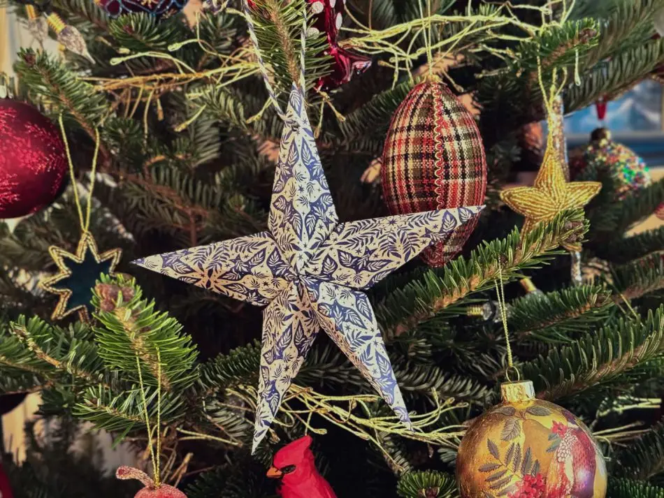 décoration Noël étoiles en papier 3D