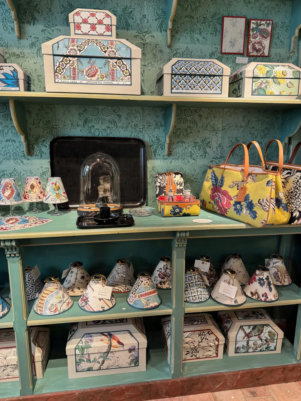 Antoinette Poisson rue Bonaparte-38