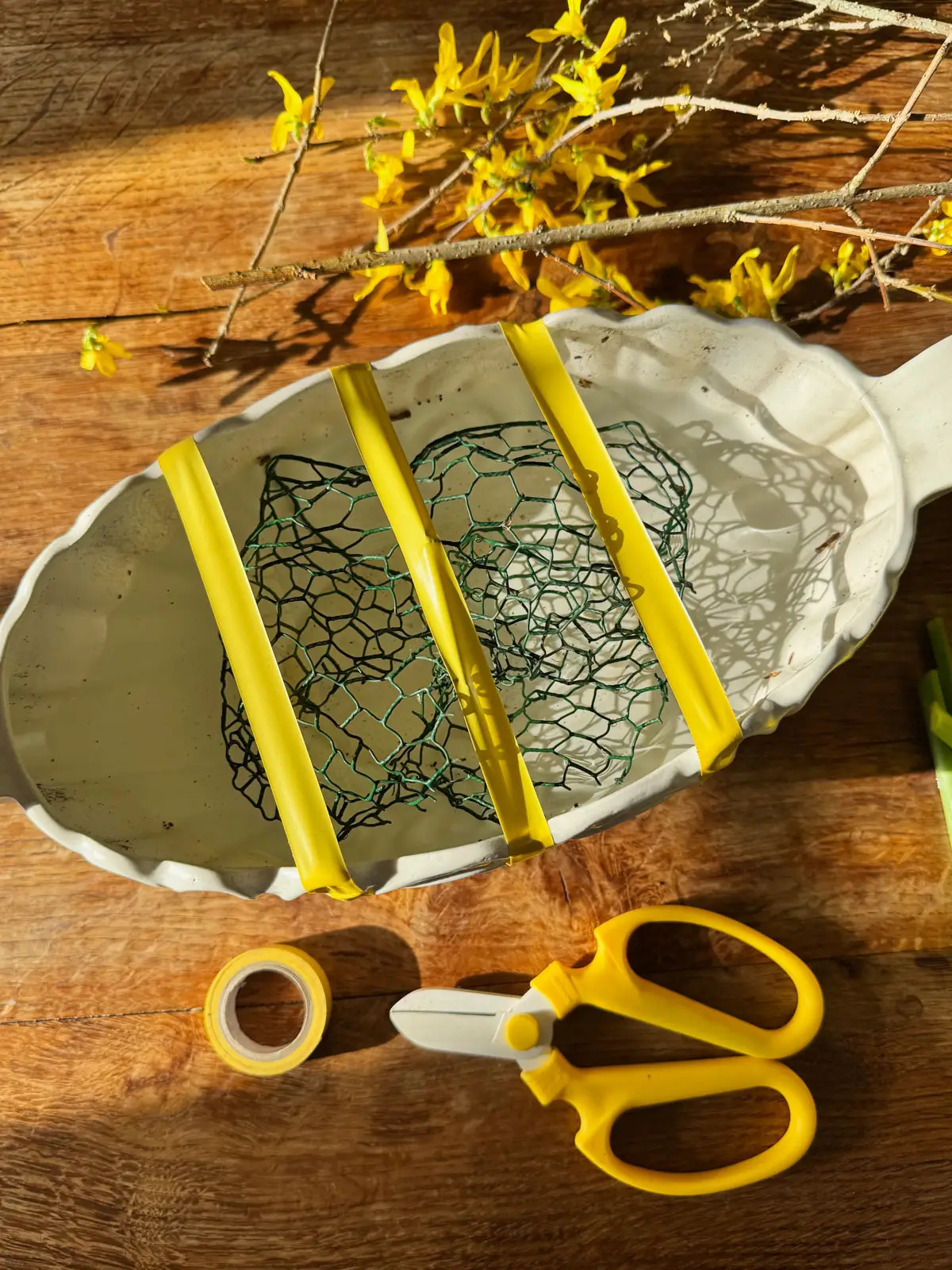 DIY Bouquet printanier narcisses jonquilles hellebores spring daffodil bouquet-9